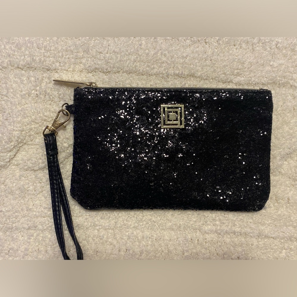 LIZ CLAIBORNE | black glitter wristlet with battery pack charger